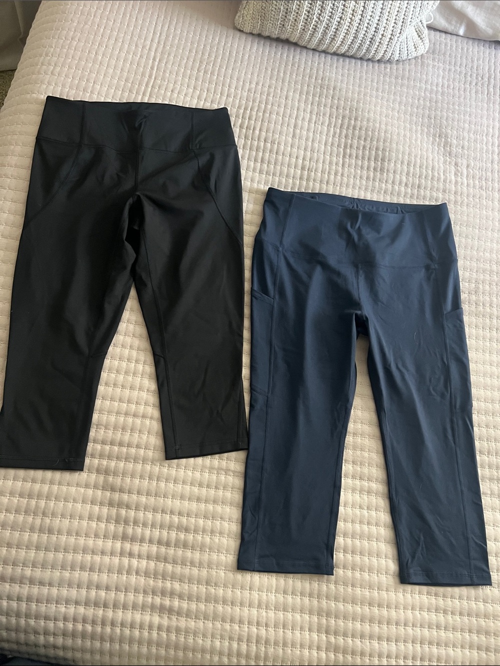 Livi Active Capri Leggings Duo — Black & Navy